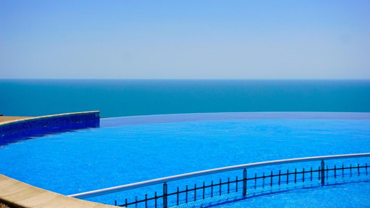 Морски Апартаменти Джулай Морнинг - July Morning Sea View Apartments Kavarna Esterno foto