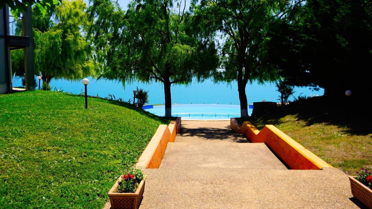 Морски Апартаменти Джулай Морнинг - July Morning Sea View Apartments Kavarna Esterno foto
