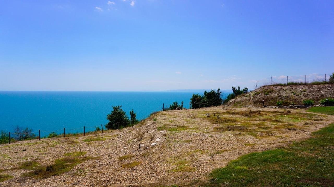 Морски Апартаменти Джулай Морнинг - July Morning Sea View Apartments Kavarna Esterno foto