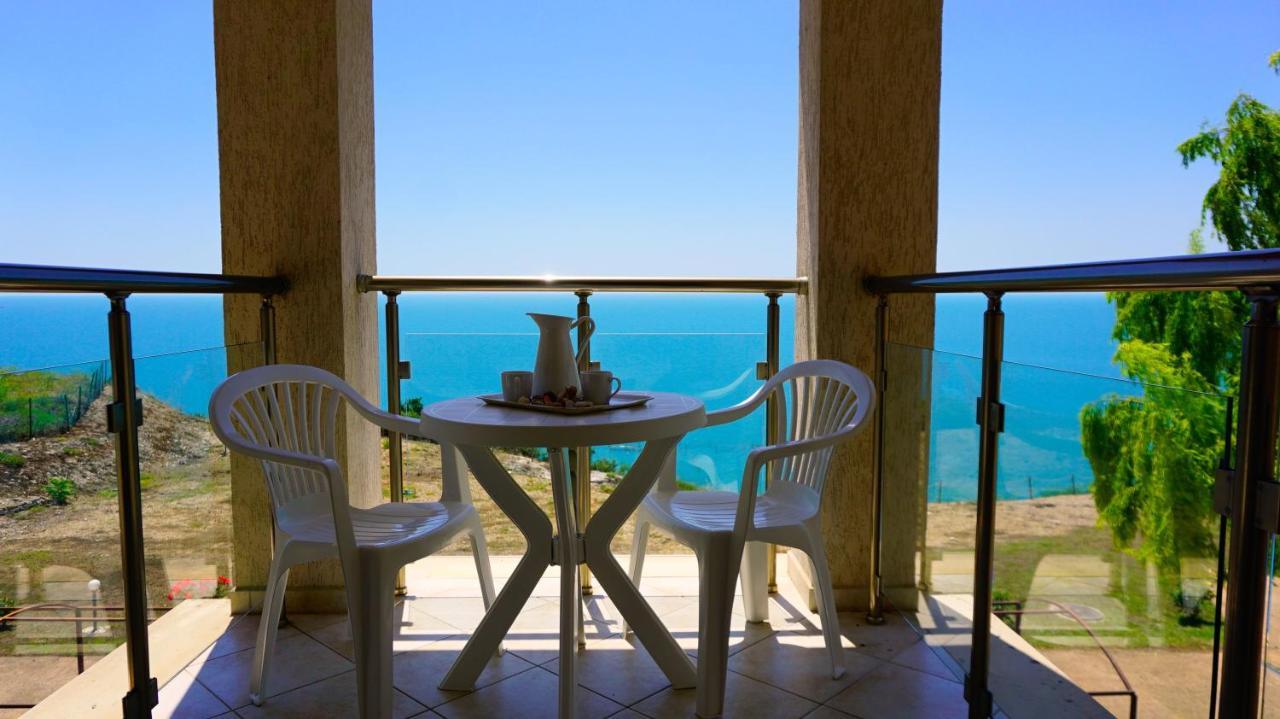 Морски Апартаменти Джулай Морнинг - July Morning Sea View Apartments Kavarna Esterno foto