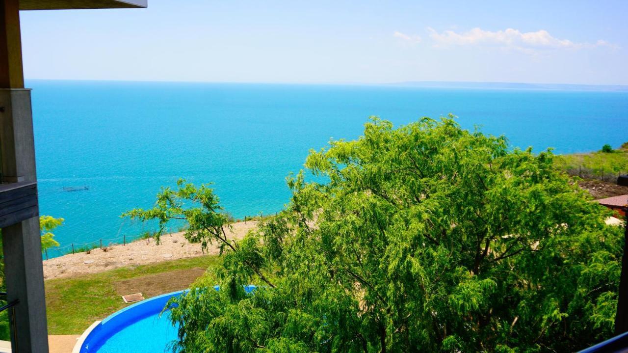 Морски Апартаменти Джулай Морнинг - July Morning Sea View Apartments Kavarna Esterno foto