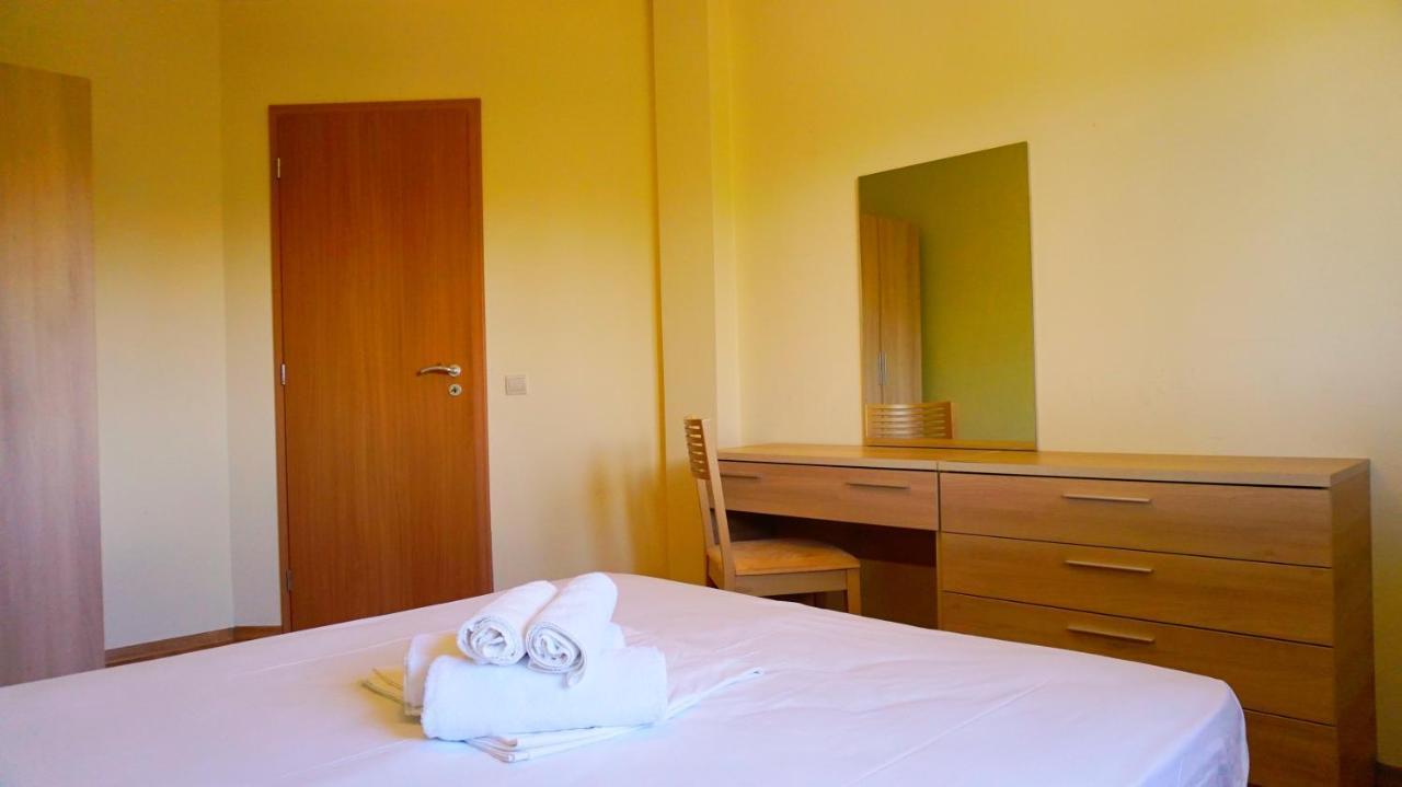 Морски Апартаменти Джулай Морнинг - July Morning Sea View Apartments Kavarna Esterno foto